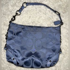 COACH  Periwinkle shoulder bag